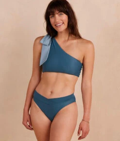 The Bow-Shoulder Ruched Sidestroke Bikini Top - Bay & Seaspray