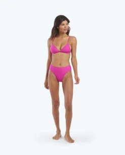 The Triangle Bikini Top - Hibiscus -Deals US Tropic Bikini Store 3 ModelDetailFront 9cb2cf30 1d48 4544 bd17 0570146701a6