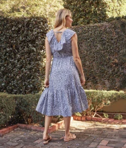 The Coastal Poplin Ruffle-Neck Midi Dress - In Bloom In Midnight 5 The Coastal Poplin Ruffle-Neck Midi Dress - In Bloom In Midnight -Deals US Tropic Bikini Store 3 ModelFullBody 2b0cd32e 0357 468d 9d38 886f2d968a7a