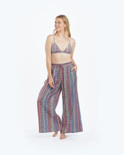 The Triangle Bikini Top - Mod Stripe -Deals US Tropic Bikini Store 4 ModelDetailBack 3398a873 6f4e 4799 9ce0 6161bd8e73dc