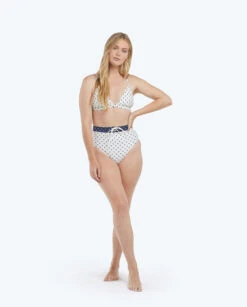 The Triangle Bikini Top - Square Dot In White Sand & Deep Sea 9 The Triangle Bikini Top - Square Dot In White Sand & Deep Sea -Deals US Tropic Bikini Store 4 ModelDetailBack bd18e173 c7d6 4068 8aa2 728781cd5a43