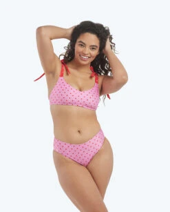 The Limited-Edition High Leg Mid Rise Bikini Bottom - Square Dot In Flamingo & Hibiscus -Deals US Tropic Bikini Store 4 ModelDetailBack dacc9429 9d9f 4c5c b2e6 2da265623c44