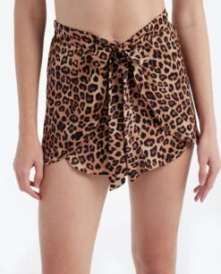 The Silky Wrap Shorts - Leopard -Deals US Tropic Bikini Store 4 ModelDetail 1b9fc277 577c 44b5 ae1b 1154e237e445