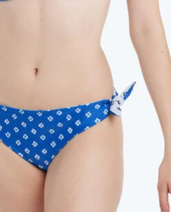 The Reversible Tie Bikini Bottom - Block Print In Indigo & White Sand -Deals US Tropic Bikini Store 4 ModelDetail d7763666 599d 41fe 9738 ce80d7319ef7