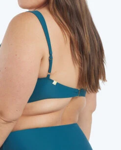 The Wide Strap Oasis Bikini Top - Seaweed -Deals US Tropic Bikini Store 5 ExtraProductShot 02eaf027 762e 4d42 877c 6edeca1e7606