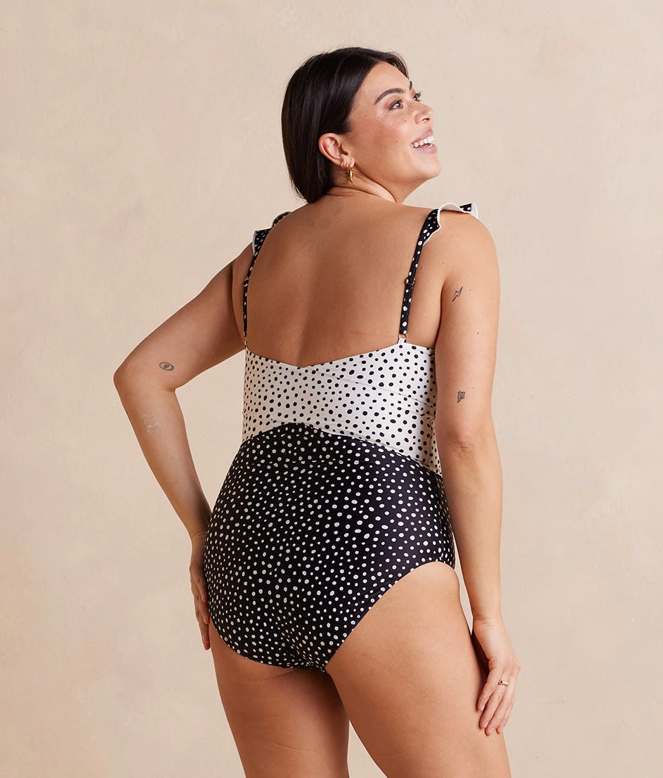 The Ruffle Oasis - On The Dot 2 The Ruffle Oasis - On The Dot - Image 2